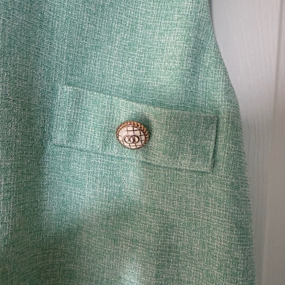 Dress - Picture 3 of 3